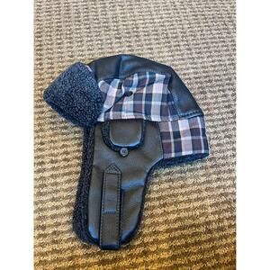 🤎Wigens trapper hat. Size M. polyester, wool, acrylic & faux fur. EUC!🤎